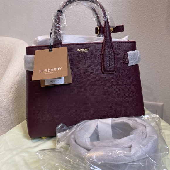 Burberry Handbags - Sold-Burberry Grainy Calfskin House Check Small Banner Tote Crimson NWT